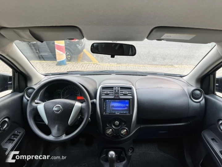VERSA 1.0 12V FlexStart 4p Mec.