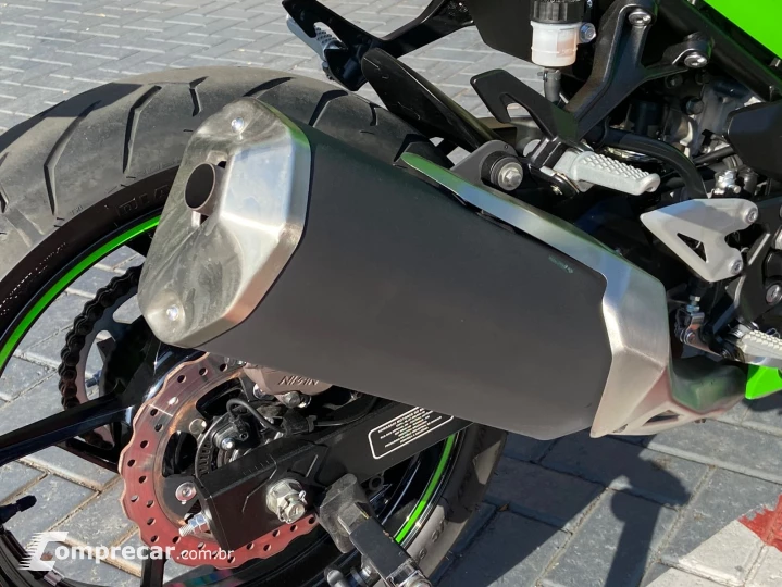 NINJA 400