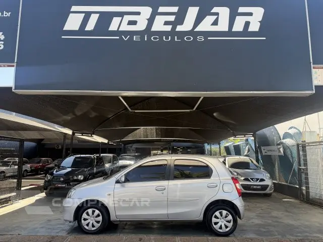 ETIOS HATCH - 1.3 XS 16V 4P MANUAL