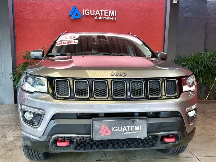 COMPASS 2.0 16V DIESEL TRAILHAWK 4X4 AUTOMÁTICO