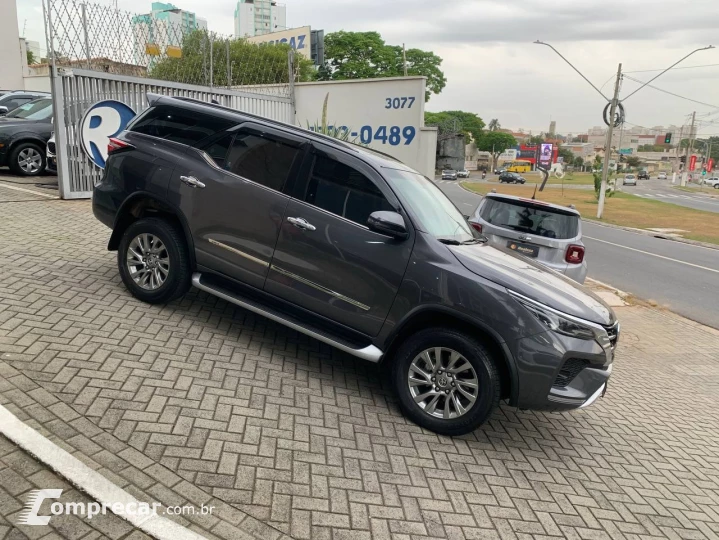 Hilux SW4 SRX 4x4 2.8 TDI 16V Dies. Aut.