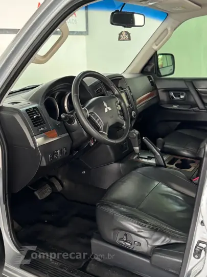 Pajero HPE Full 3.8 V6 250cv 5p Aut.