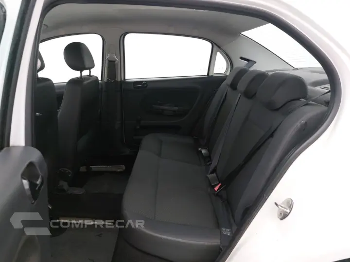 VOYAGE 1.0 12V MPI TOTALFLEX 4P MANUAL