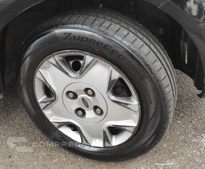 FIESTA 1.6 MPI Class Hatch 8V