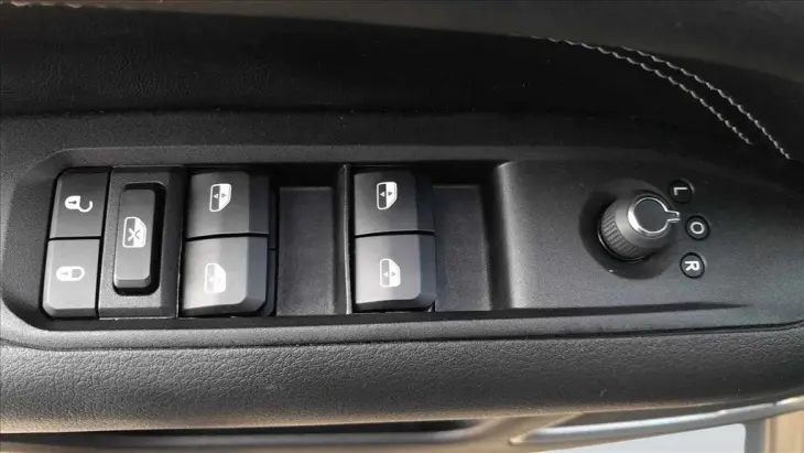 COMPASS 1.3 T270 TURBO FLEX LONGITUDE AT6