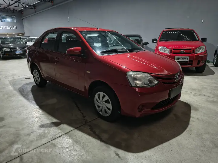 ETIOS 1.5 XS Sedan 16V