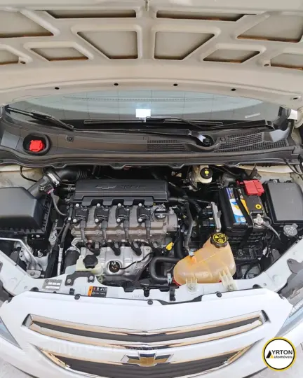 Onix Hatch 1.4 4P FLEX LT