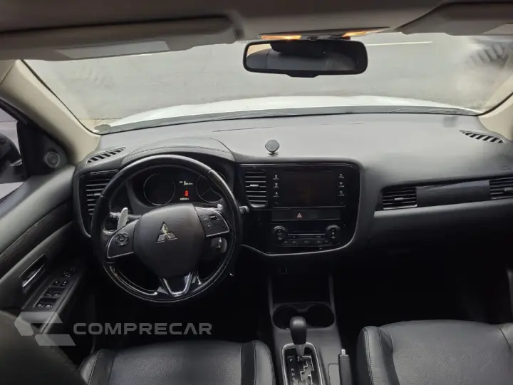 OUTLANDER 2.0 16V 160cv Aut.