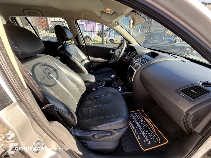 MÉGANE 1.6 Dynamique Grand Tour 16V