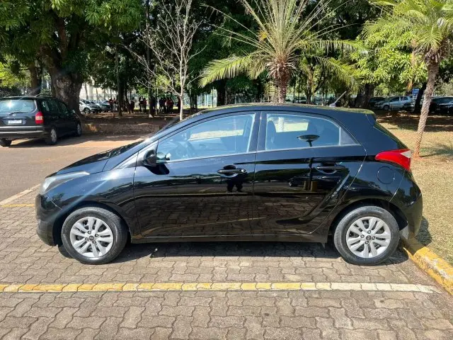 HB20 - 1.6 COMFORT PLUS 16V 4P AUTOMÁTICO
