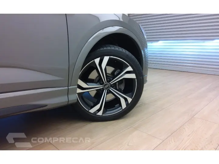 Q3 2.0 40  TFSI GASOLINA SPORTBACK PERFORMANCE BLACK PLUS QU