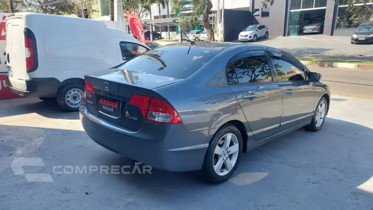 Honda Honda Civic Sedan LXS 1.8/1.8 Flex 16V Mec. 4P 2007