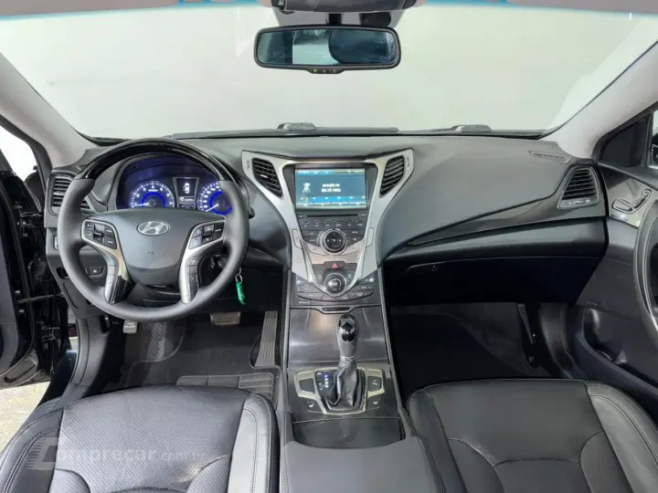 AZERA 3.0 MPFI GLS V6 24V