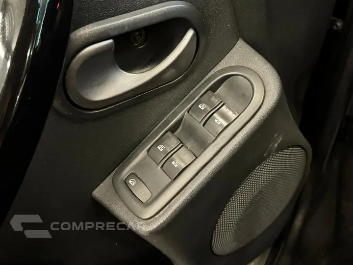 Sandero 1.6 STEPWAY 16V FLEX 4P MANUAL