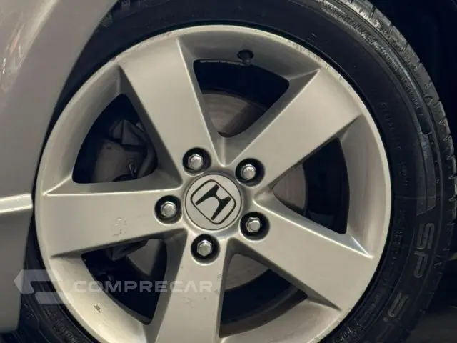 CIVIC - 1.8 LXS 16V 4P MANUAL