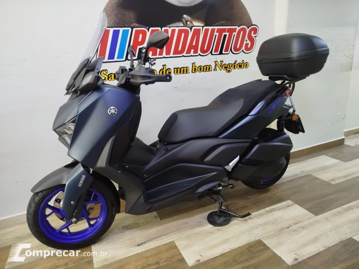XMax 250 Connected