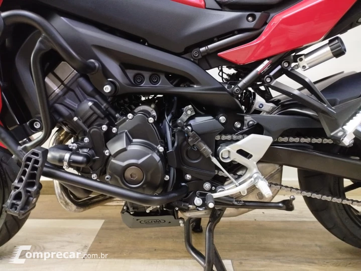 Tracer 900 GT