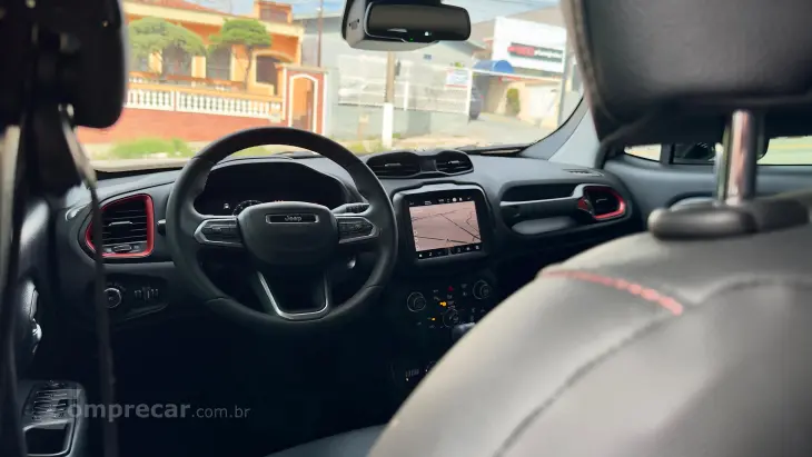 RENEGADE 1.3 T270 Turbo Trailhawk 4X4