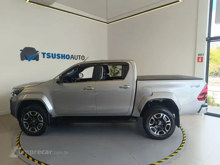 HILUX 2.8 D-4D TURBO CD SRX PLUS 4X4 AUTOMÁTICO