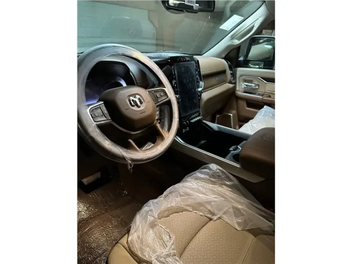 2500 6.7 I6 TURBO DIESEL LARAMIE NIGHT EDITION CD 4X4 AUTOMÁ