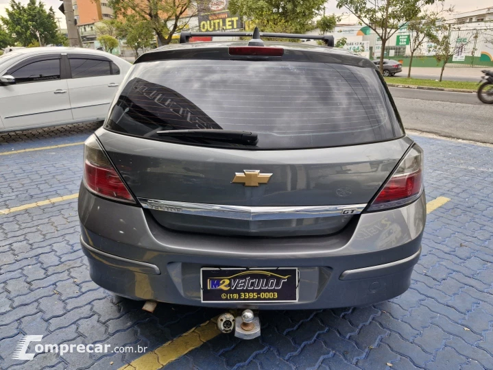 VECTRA 2.0 MPFI GT HATCH 8V FLEX 4P MANUAL