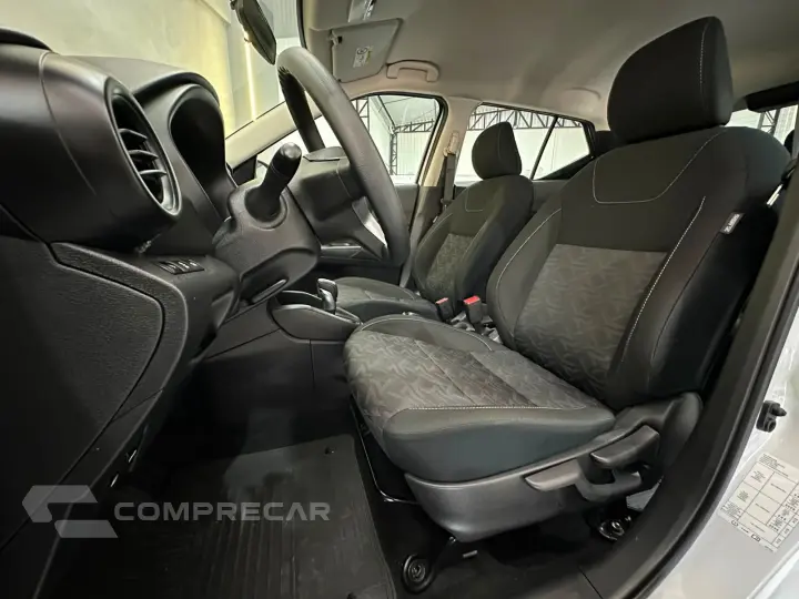 KICKS Active 1.6 16V Flex Aut.