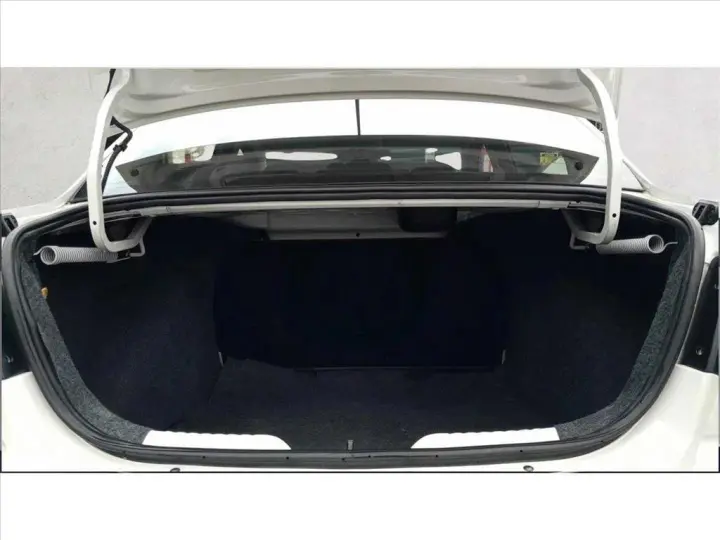VOYAGE 1.0 12V MPI TOTALFLEX 4P MANUAL