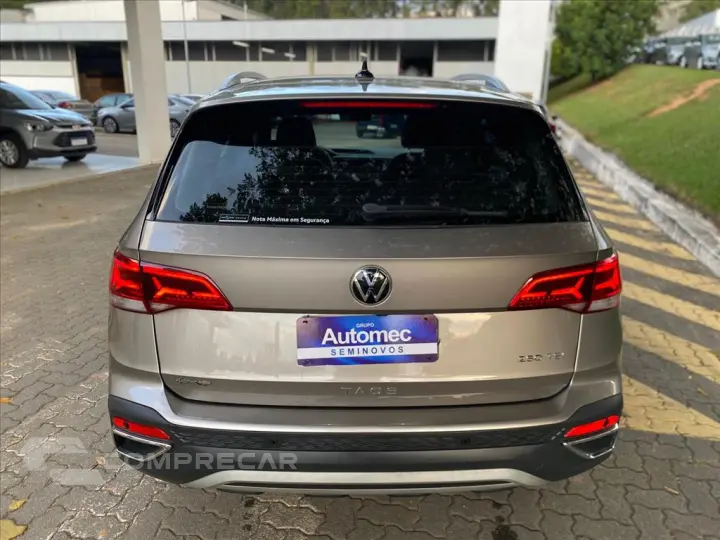 TAOS 1.4 250 TSI TOTAL FLEX HIGHLINE AUTOMÁTICO