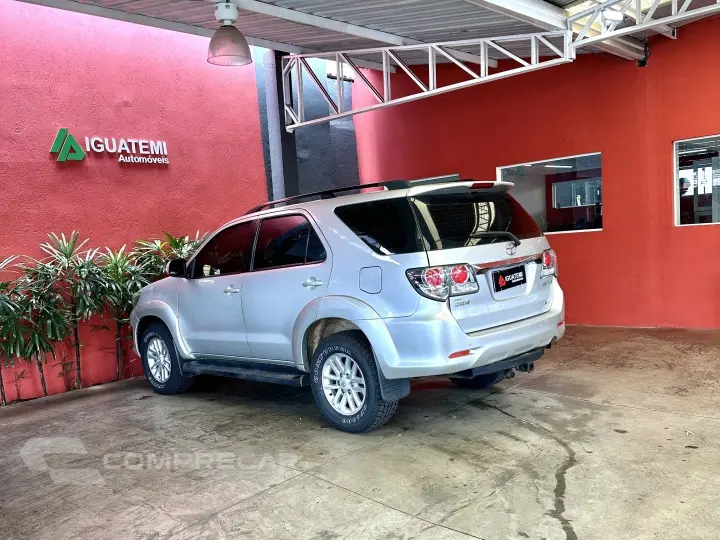 HILUX SW4 3.0 SRV 4X4 16V TURBO INTERCOOLER DIESEL 4P AUTOMÁ