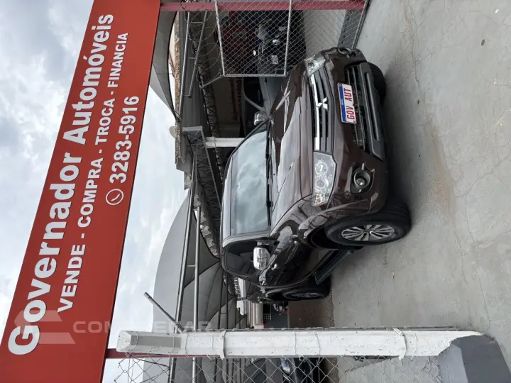 L 200 Triton 3.2 16V HPE 4X4 CABINE DUPLA TURBO DIESEL INTER