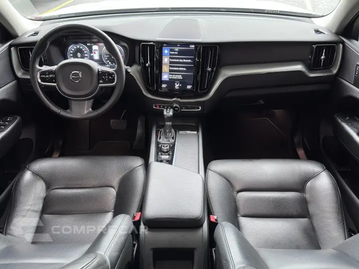 XC60 2.0 D5 DIESEL MOMENTUM AWD GEARTRONIC