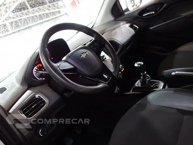 PRISMA - 1.4 MPFI LT 8V 4P MANUAL