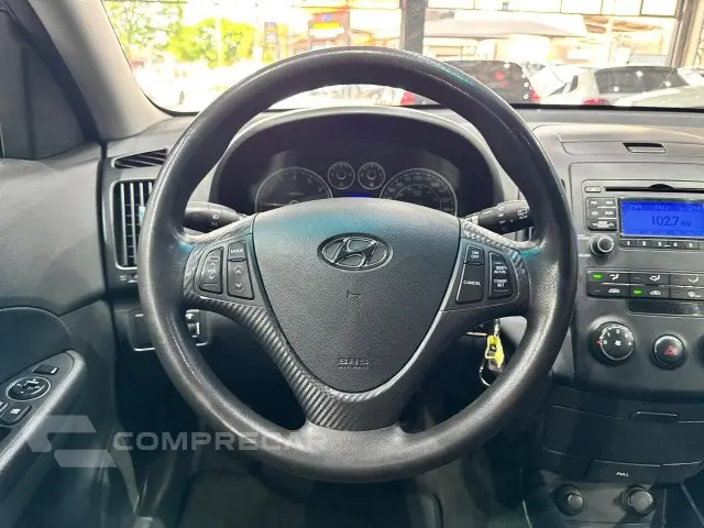 I30 - 2.0 MPI 16V 4P MANUAL