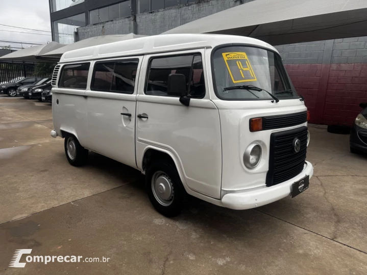 Kombi 1.4 FLEX STD 9 LUGARES