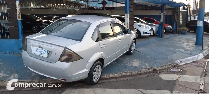 FIESTA 1.6 MPI Sedan 8V