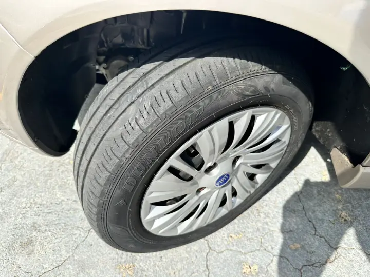 SIENA 1.0 MPI EL Celebration 8V