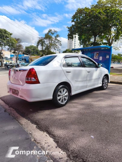 Etios Sedan 1.5 16V 4P FLEX XLS AUTOMÁTICO