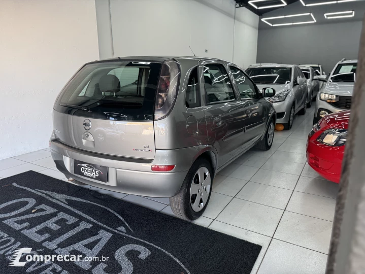CORSA 1.4 MPFI Premium 8V