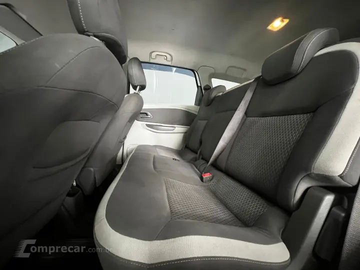 SPIN 1.8 LT 8V FLEX 4P AUTOMÁTICO