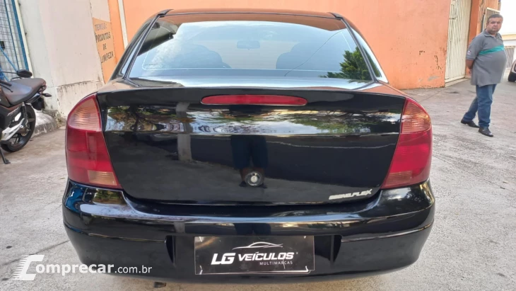 CORSA 1.4 MPFI Premium Sedan 8V