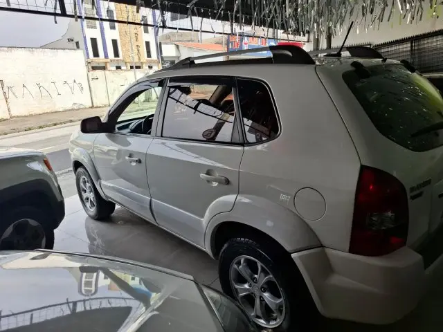 TUCSON - 2.0 MPFI GLS 16V 143CV 2WD 4P AUTOMÁTICO