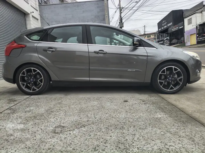 FOCUS 2.0 Titanium Plus Hatch 16V Auto