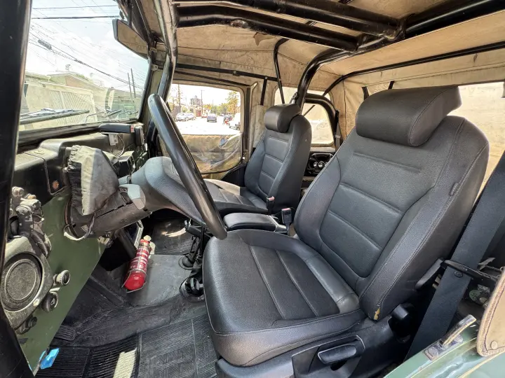 JEEP 2.6 6 Cilindros 12V