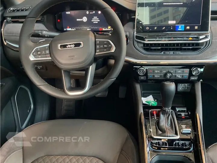 COMMANDER 2.2 TURBO DIESEL OVERLAND AT9