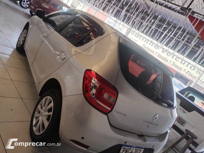 Sandero 1.6