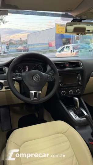 JETTA Highline 2.0 TSI 16V 4p Tiptronic