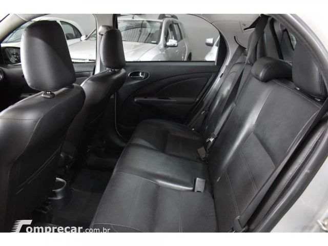 ETIOS HATCH - 1.5 PLATINUM 16V 4P AUTOMÁTICO