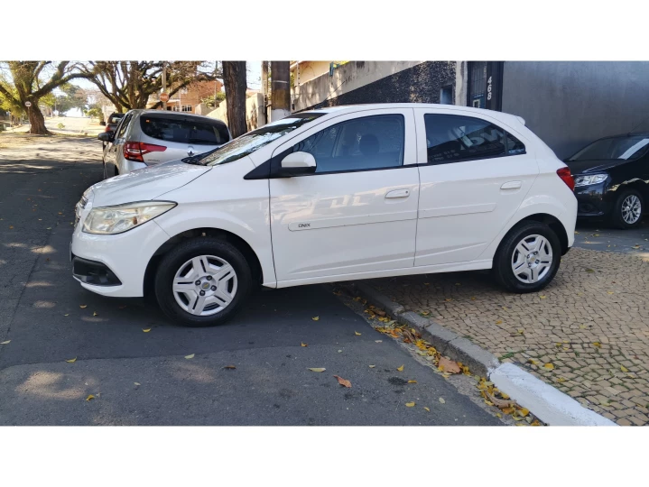 ONIX 1.0 MPFI LT 8V FLEX 4P MANUAL