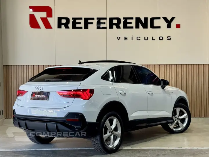 Q3 2.0 40 TFSI GASOLINA SPORTBACK PERFORMANCE BLACK QUATTRO