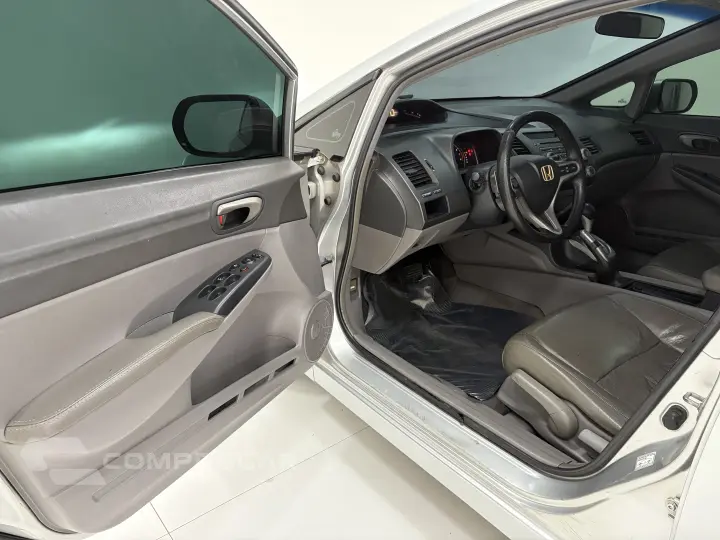 CIVIC 1.8 LXL 16V